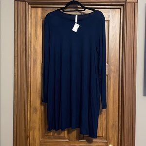 Solid navy tunic dress with pockets NWT